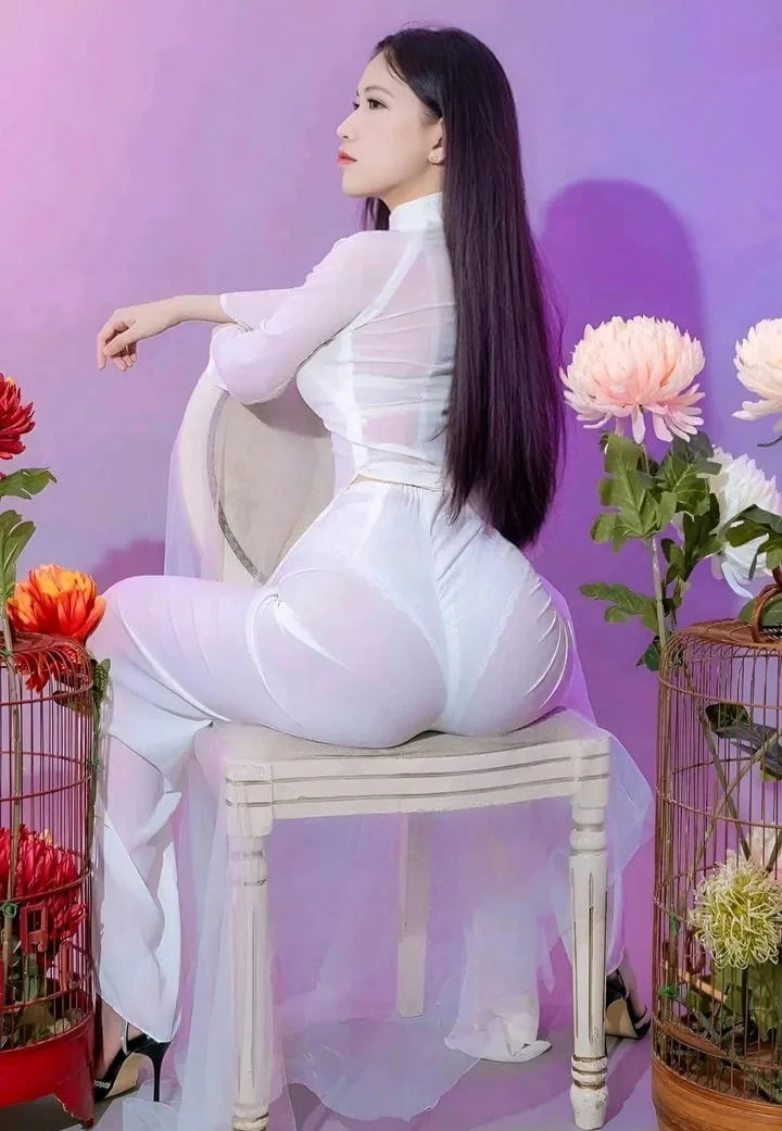 Hình sex áo dài trắng xuyên thấu