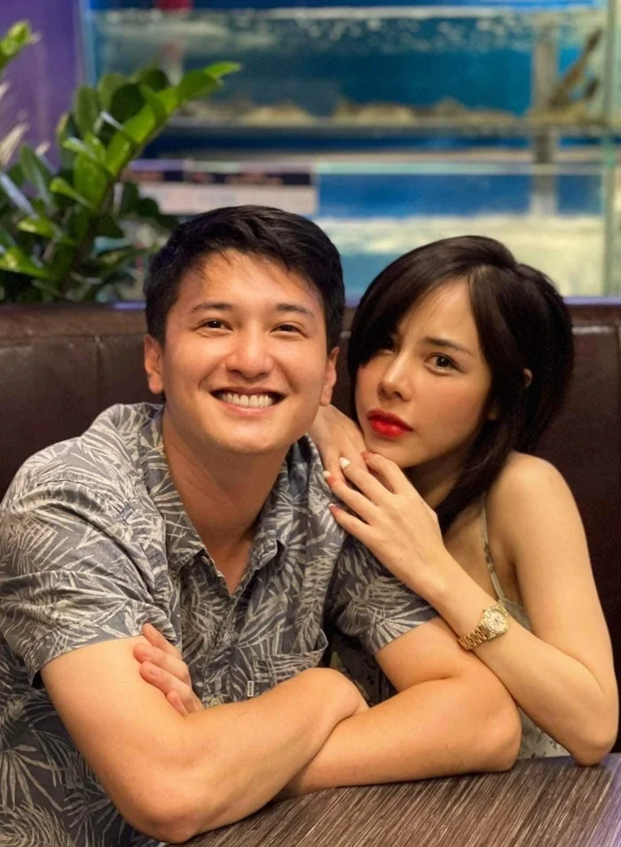 Diễn viên Huỳnh Anh và bạn gái hơn 6 tuổi thông báo có tin vui sau 3 năm yêu