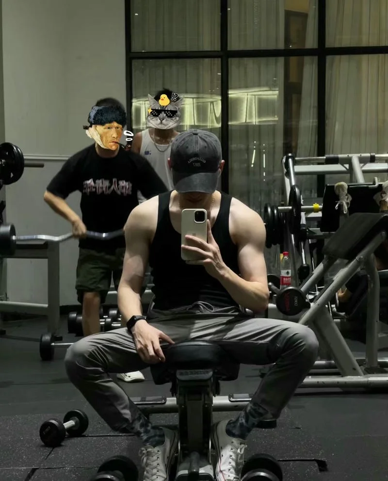 Hình trai đẹp che mặt 2