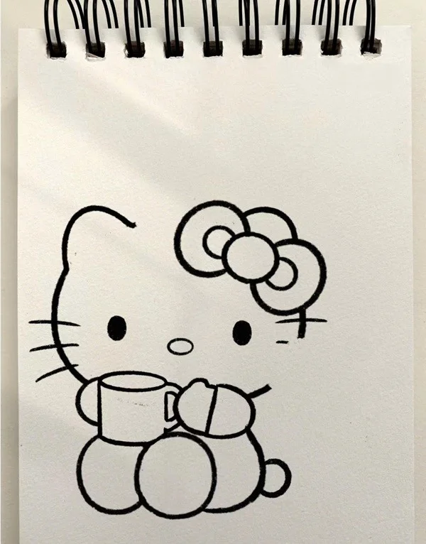 Bản vẽ tay Hello Kitty trên sổ