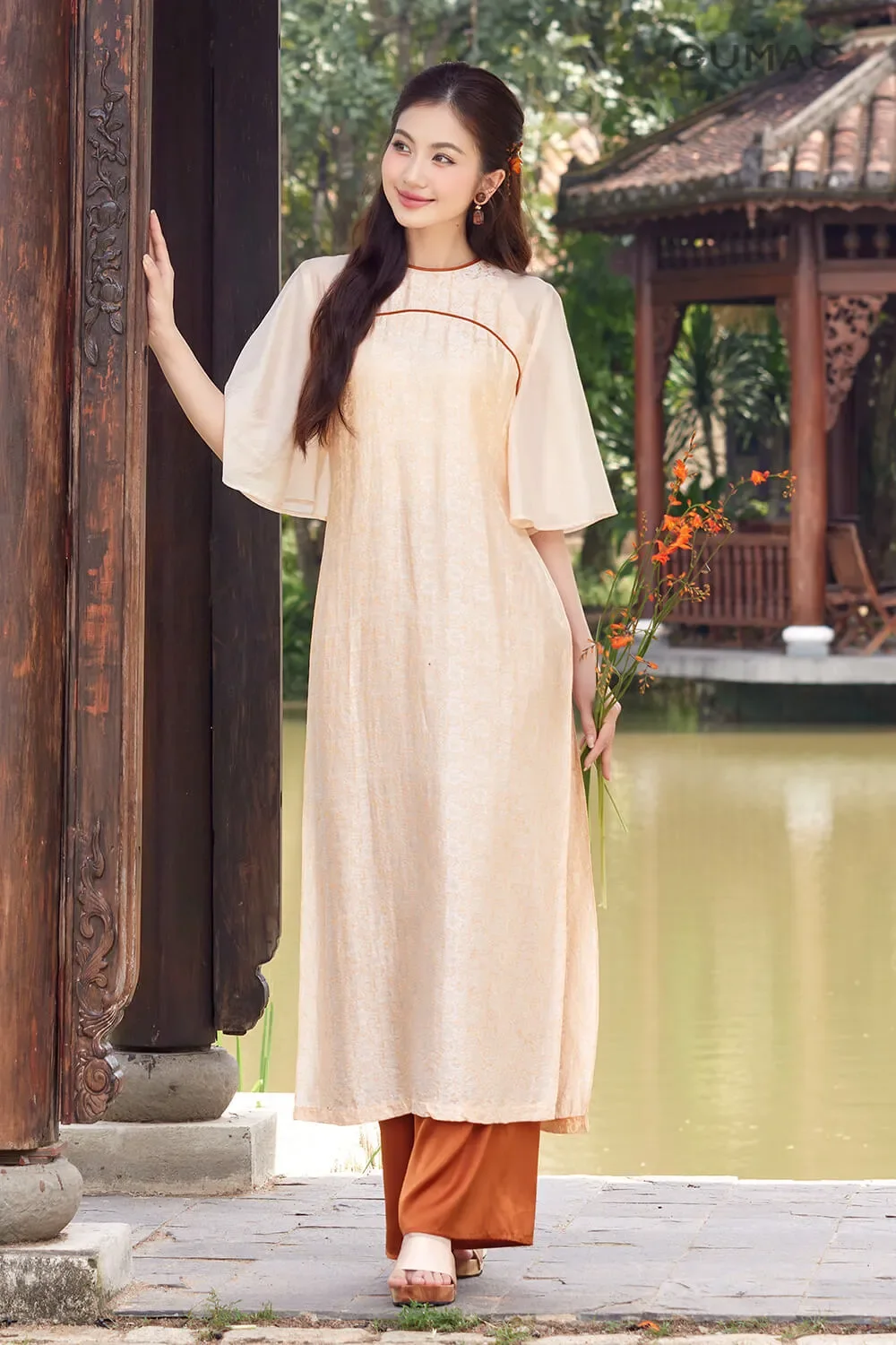10+ Mẫu Áo Dài Trẻ Trung, Đơn Giản Được Yêu Thích Hiện Nay