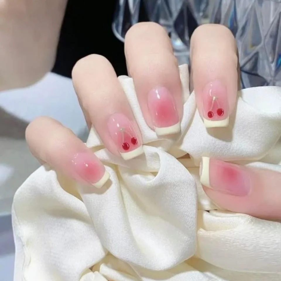 Nail hồng thạch French tip đầu móng