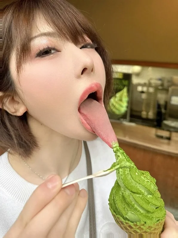 Ảnh minh hoạ sex đá lưỡi số 12