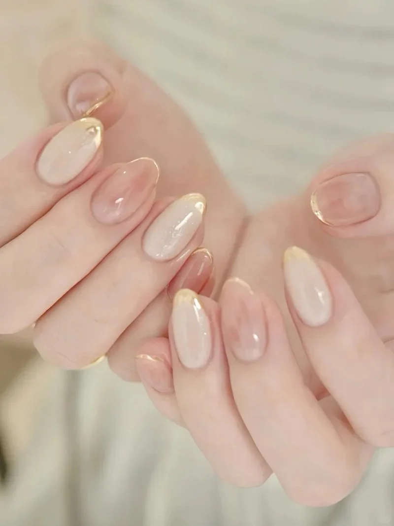 Mẫu nail cô dâu màu nude tối giản thanh lịch