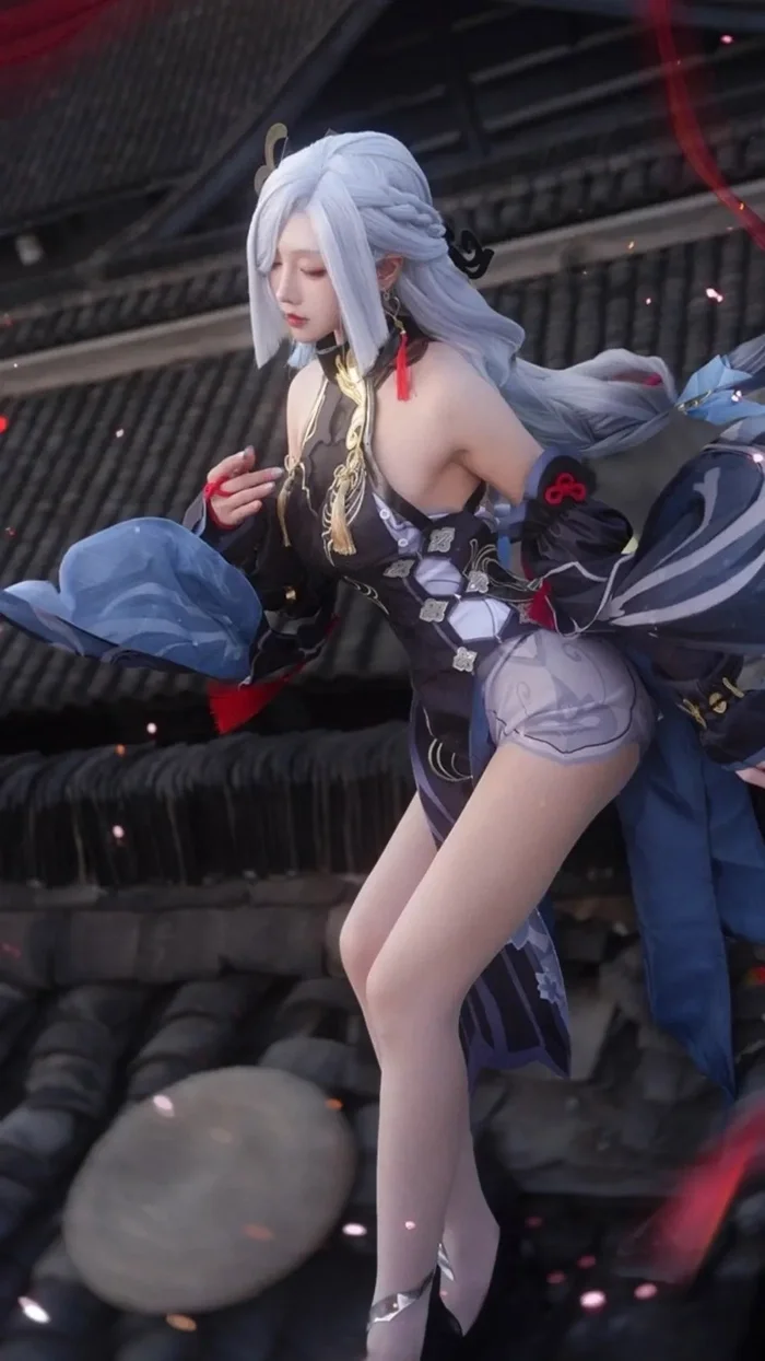 Gái xinh cosplay nhân vật Genshin Impact cực ngầu