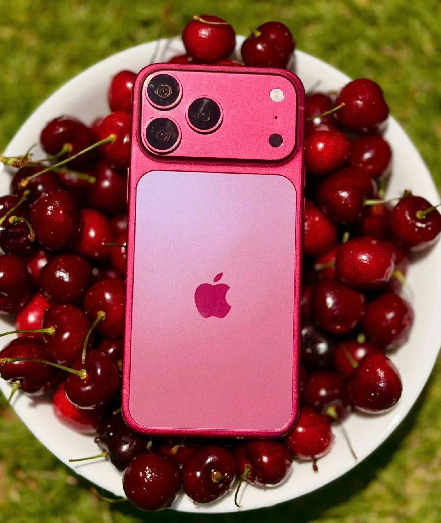 iPhone 18 Pro Max cán mốc 1.399 USD: áp lực đến từ đâu