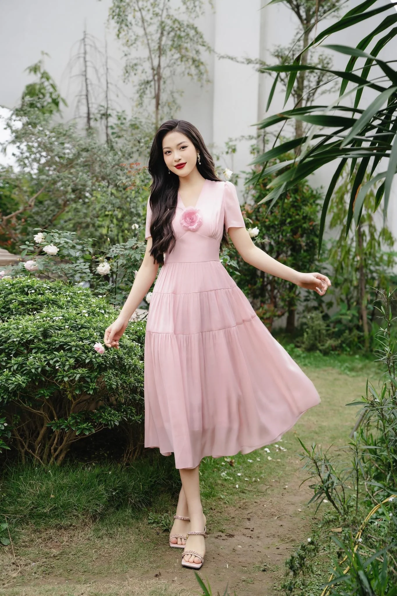 Tổng Hợp Những Mẫu Váy Đẹp Nàng Nhất Định Nên Có Trong Tủ Đồ - Vadlady